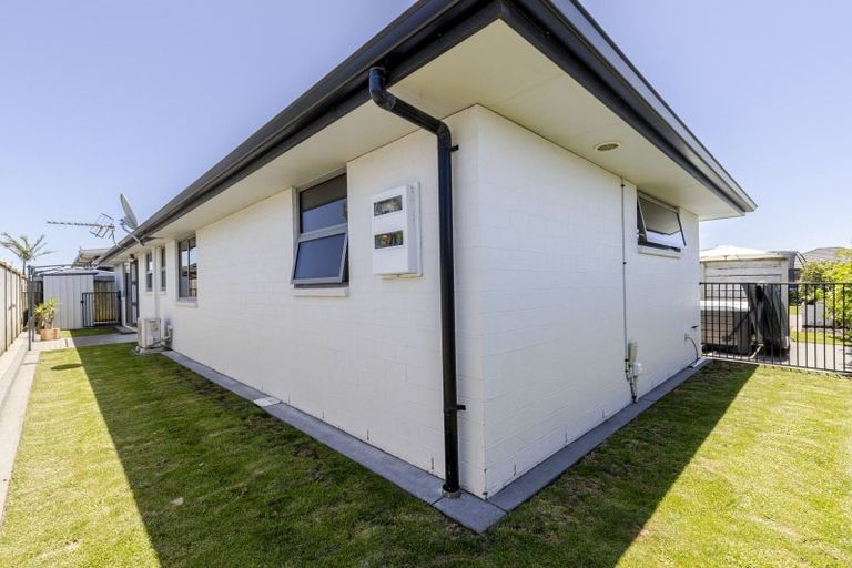 Photo of property in 22 Keene Drive, Bell Block, New Plymouth, 4312