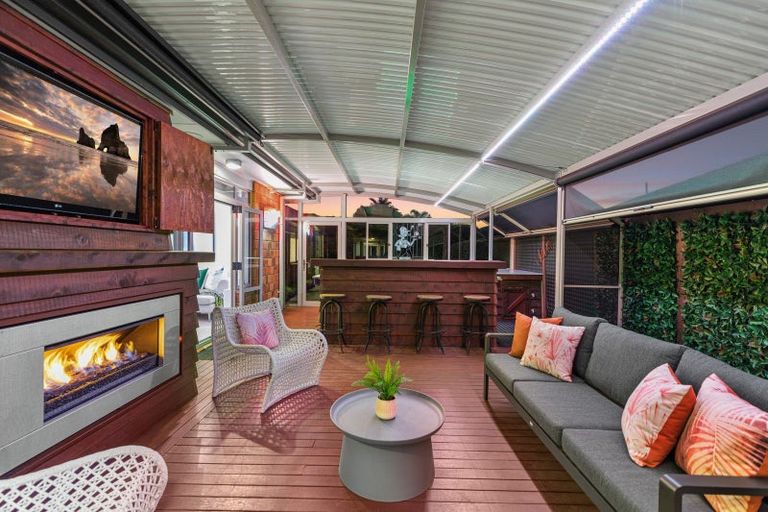 Photo of property in 562 Gloucester Road, Papamoa Beach, Papamoa, 3118