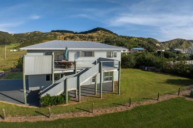 Photo of property in 6 Argyle Street, Mahia, 4198