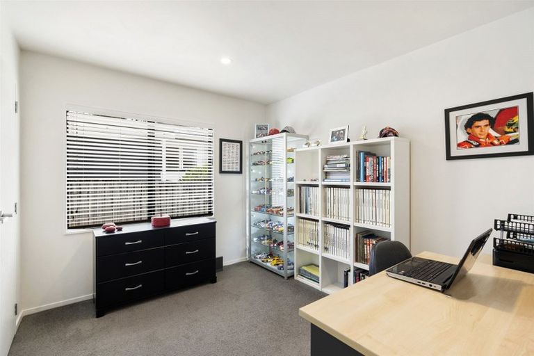 Photo of property in 2/19 Trafalgar Road, Milford, Auckland, 0620
