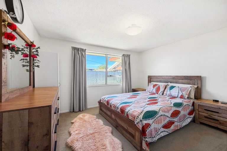 Photo of property in 2/59 Gardiners Road, Bishopdale, Christchurch, 8051