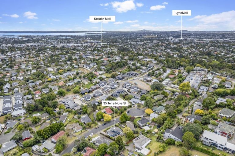 Photo of property in 35 Terra Nova Street, Glen Eden, Auckland, 0602