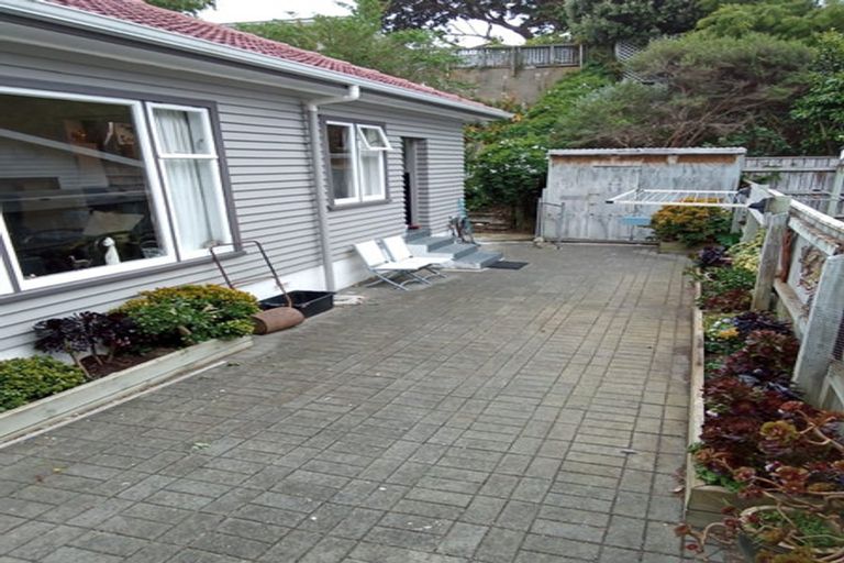 Photo of property in 94 Melbourne Road, Island Bay, Wellington, 6023
