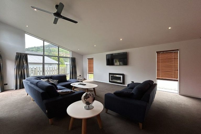 Photo of property in 3 Morning Star Terrace, Arthurs Point, Queenstown, 9371