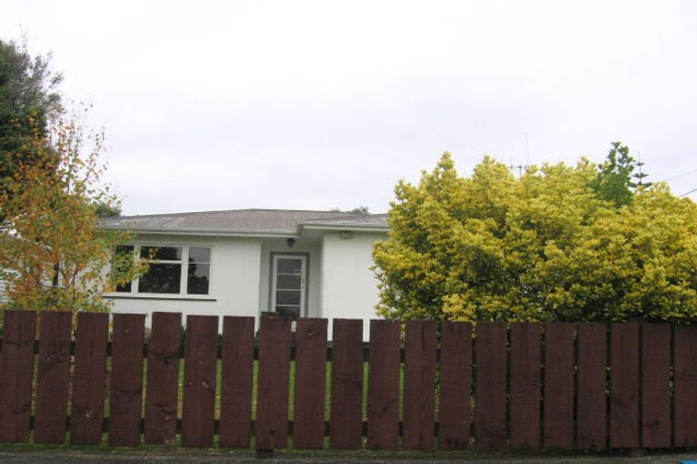 Photo of property in 14 Ronberg Street, Highbury, Palmerston North, 4412