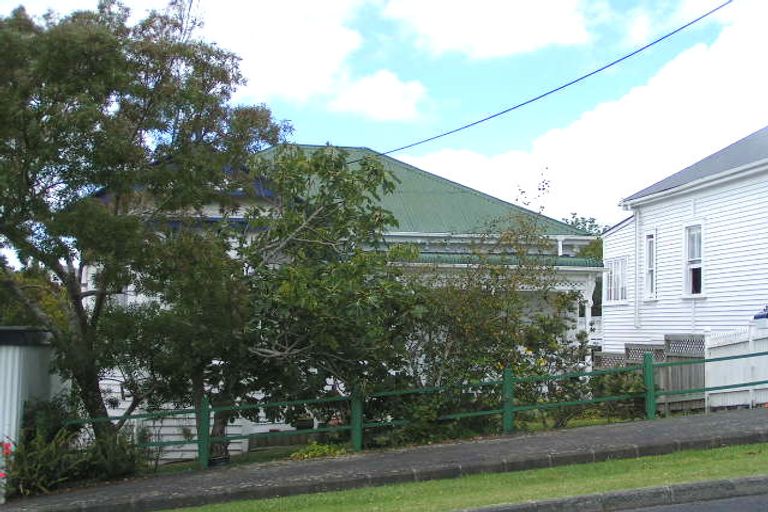 Photo of property in 39 Richmond Avenue, Northcote Point, Auckland, 0627