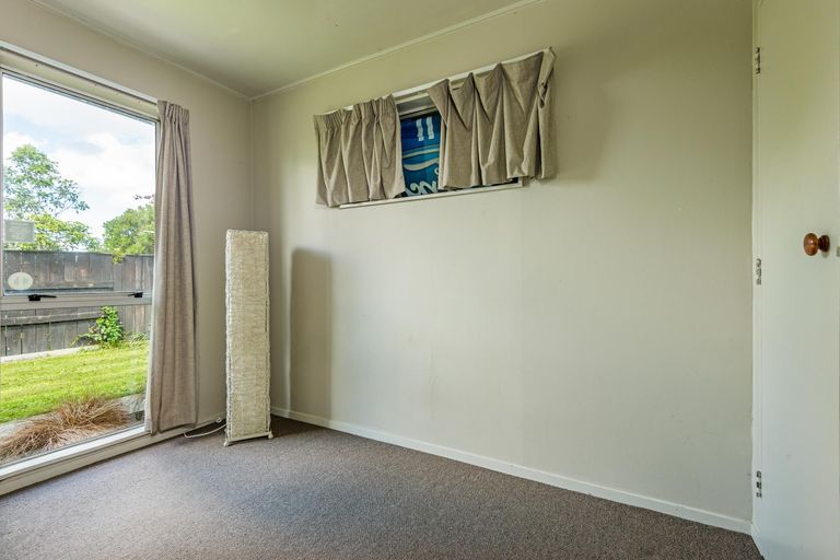Photo of property in 15a Leander Place, Milson, Palmerston North, 4414