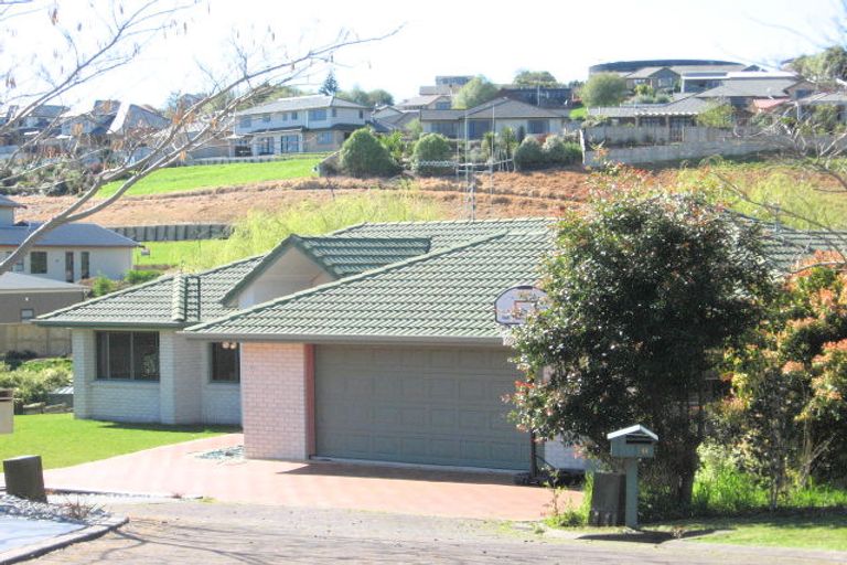 Photo of property in 11 Croydon Place, Bethlehem, Tauranga, 3110