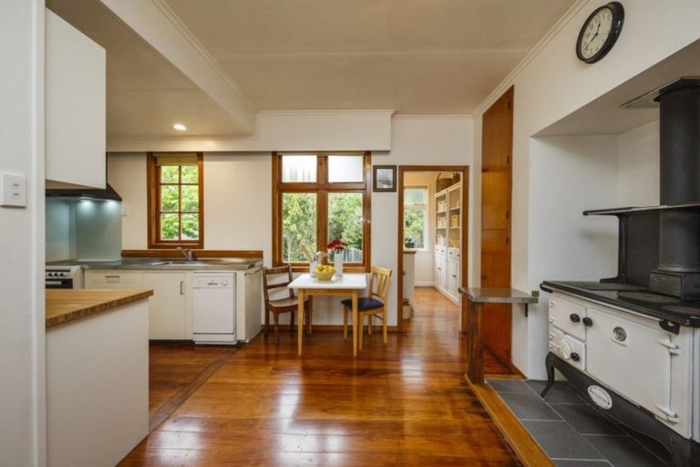 Photo of property in 47 Station Road, Marton, 4710