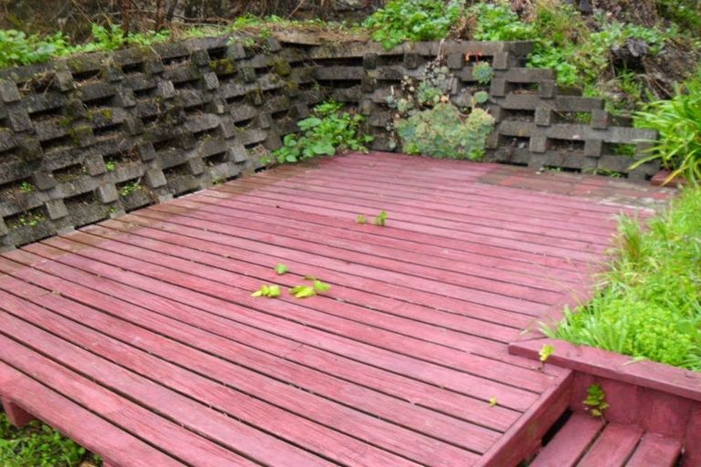 Photo of property in 11 Tralee Place, Johnsonville, Wellington, 6037