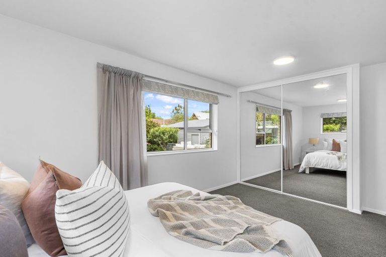 Photo of property in 41 Sandwich Road, Beckenham, Christchurch, 8023