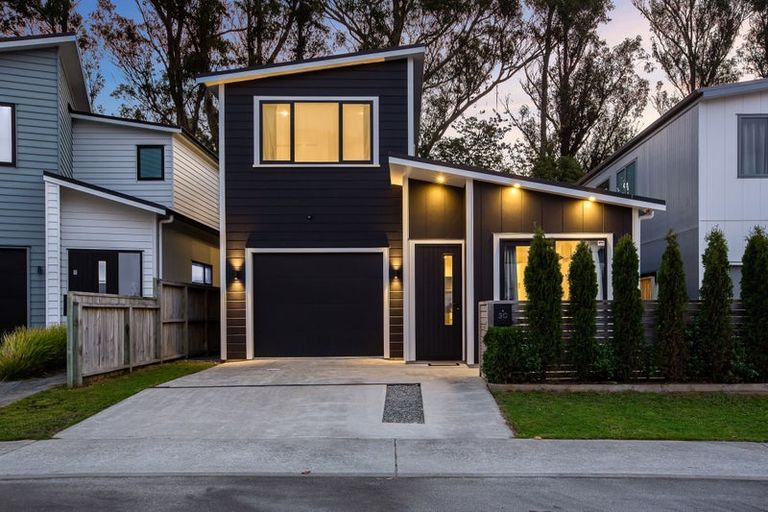 Photo of property in 3c Breakwater Way, Whitby, Porirua, 5024