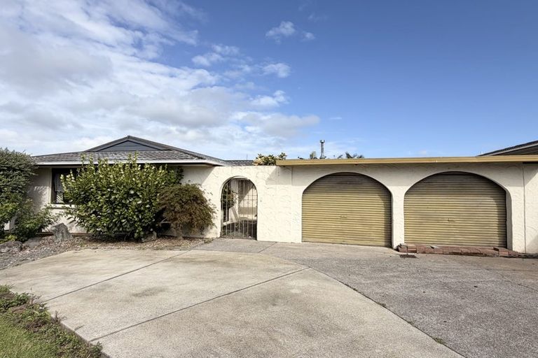 Photo of property in 33 Hutchinsons Road, Bucklands Beach, Auckland, 2014