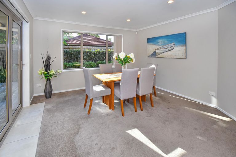 Photo of property in 19a Chippewa Place, Conifer Grove, Takanini, 2112