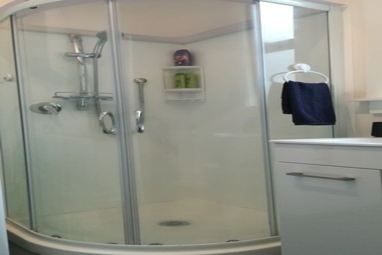 Photo of property in 74-76 Te Awe Awe Street, Hokowhitu, Palmerston North, 4410