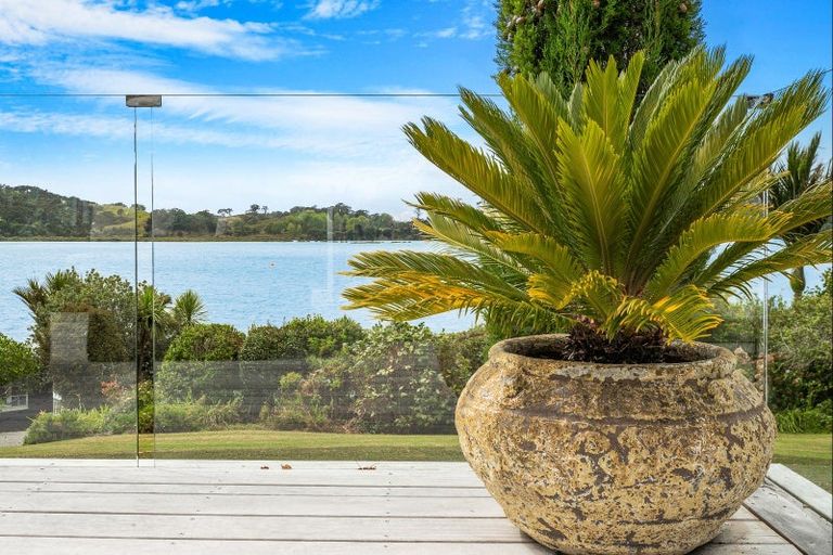 Photo of property in 9 Young Street, Mahurangi East, Warkworth, 0982