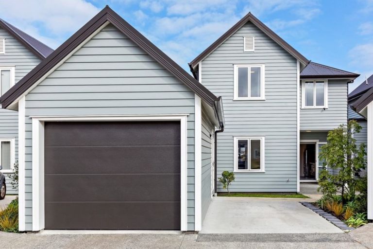 Photo of property in 77 Grove Road, Papakura, 2110