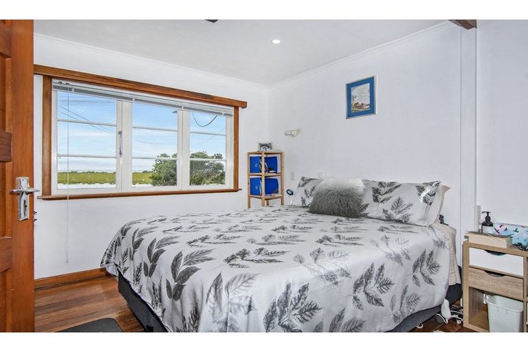 Photo of property in 25 Whangarei Heads Road, Onerahi, Whangarei, 0110