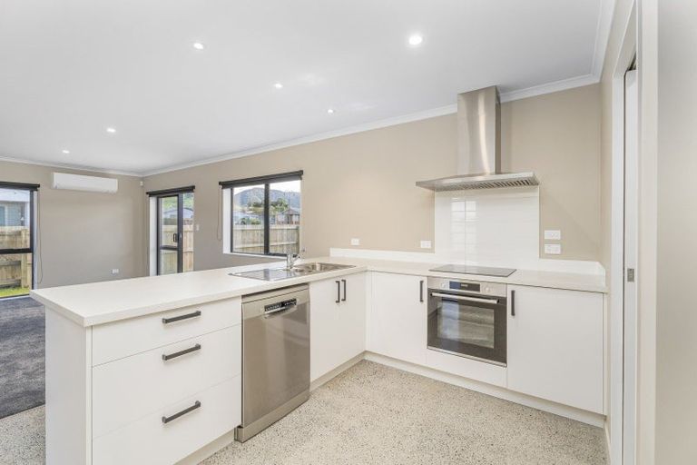 Photo of property in 10 Carrick Robertson Place, Waihi, 3610