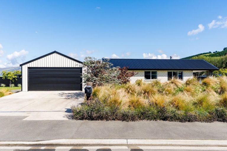 Photo of property in 13 Franks Place, Outram, 9019