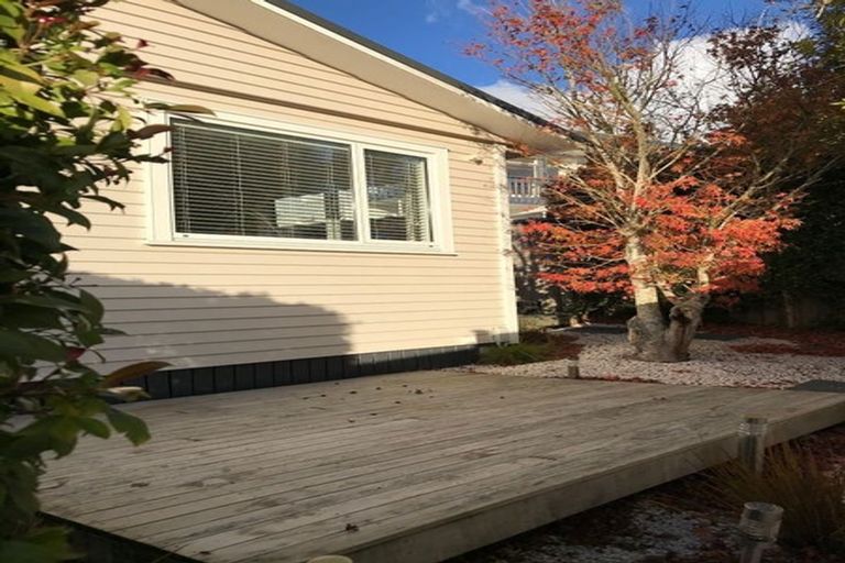 Photo of property in 23 Catalina Crescent, Forrest Hill, Auckland, 0620