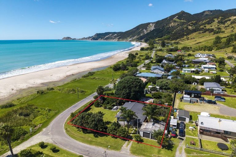 Photo of property in 6 Mere Street, Tokomaru Bay, 4079