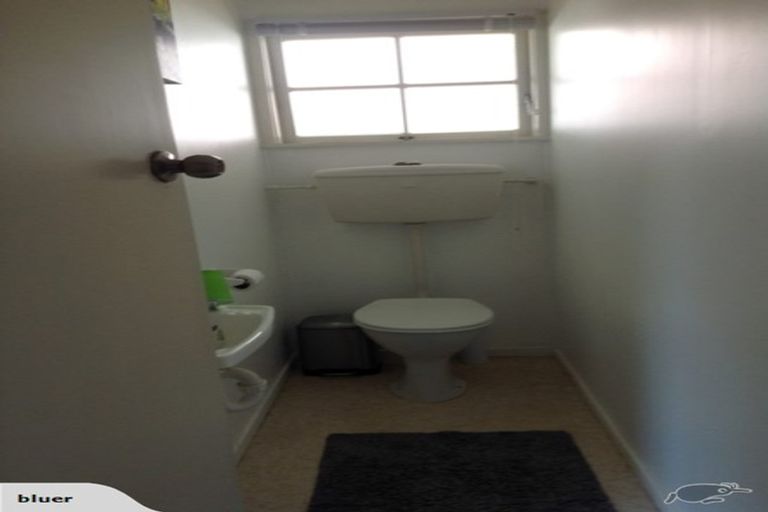 Photo of property in 67 Te Atatu Road, Te Atatu South, Auckland, 0610