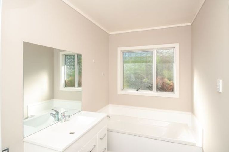 Photo of property in 14 Paraone Road, Tamarau, Gisborne, 4010