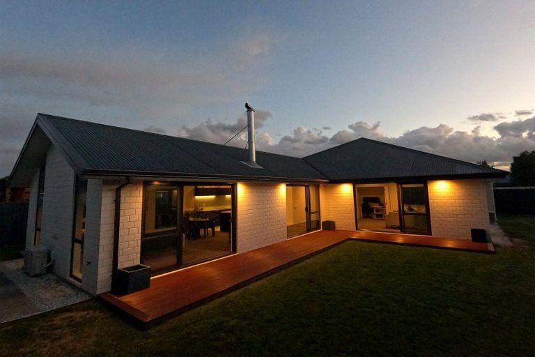 Photo of property in 5 Walter Place, Kirwee, Darfield, 7571