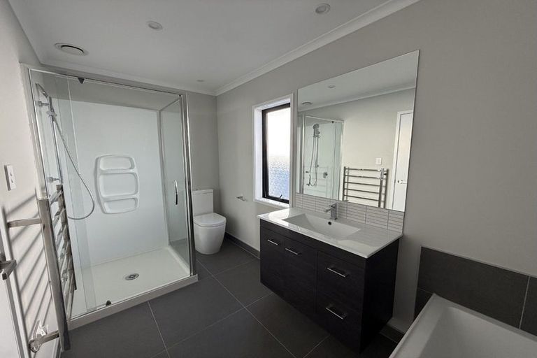Photo of property in 10 Pukewhero Rise, Westgate, Auckland, 0614