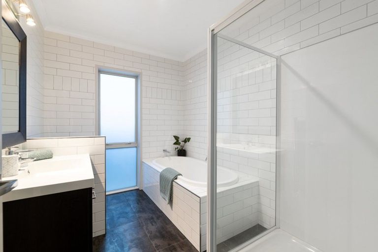 Photo of property in 23 Raiha Street, Papamoa Beach, Papamoa, 3118