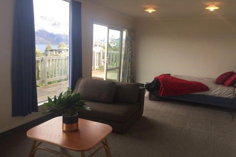 Photo of property in 3b Strawberry Lane, Fernhill, Queenstown, 9300