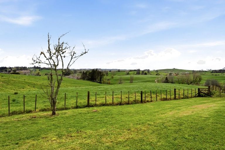 Photo of property in 2 Kelgary Place, Wellsford, 0900