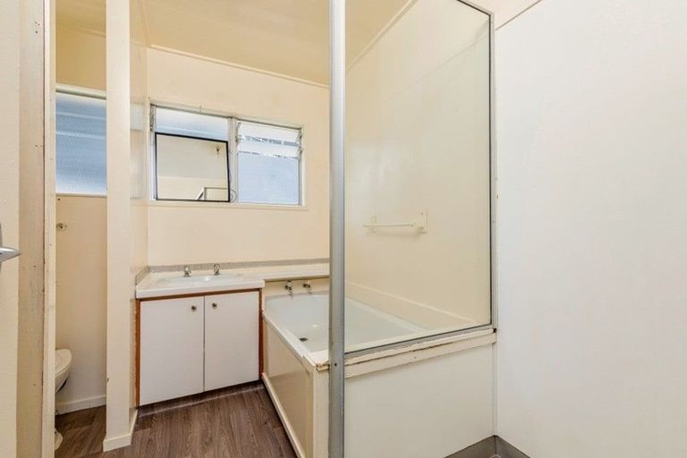 Photo of property in 8/23b Hillsborough Road, Hillsborough, Auckland, 1042