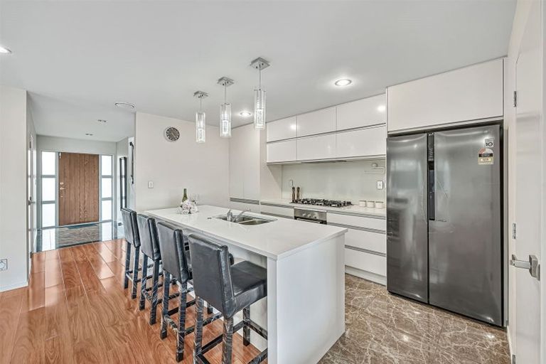 Photo of property in 388 Ormiston Road, Flat Bush, Auckland, 2019