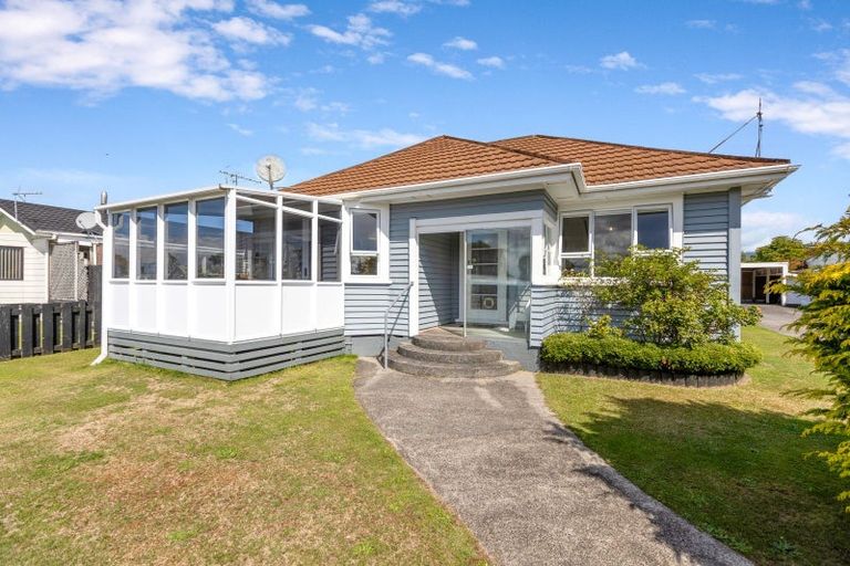 Photo of property in 62 Rewa Street, Inglewood, 4330