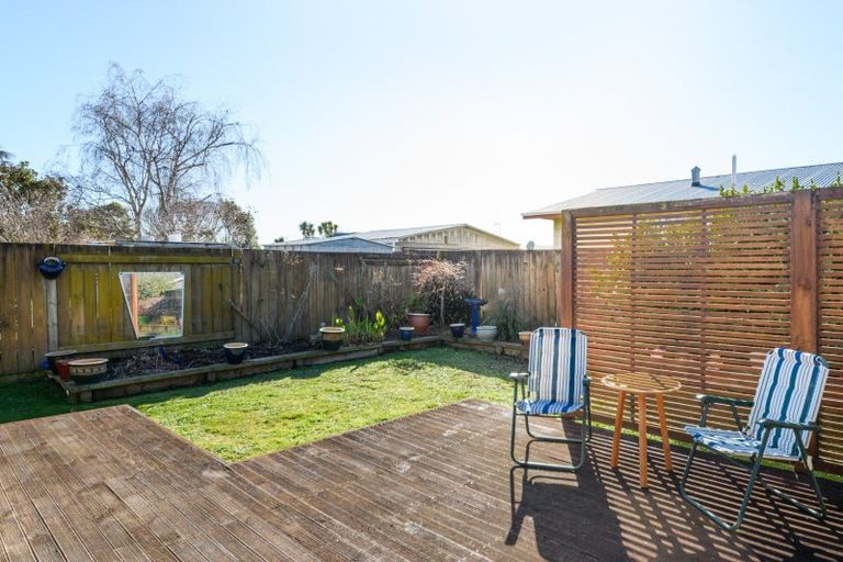 Photo of property in 16 Presidential Drive, Milson, Palmerston North, 4414