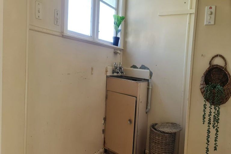 Photo of property in 16 Main Street, Marton, 4710