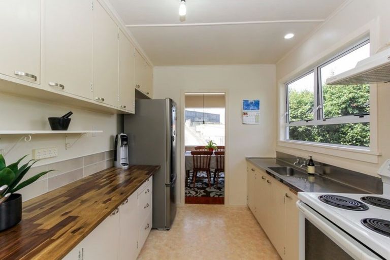 Photo of property in 21 Durham Avenue, Welbourn, New Plymouth, 4312