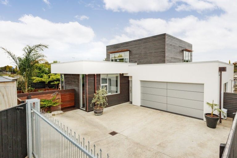 Photo of property in 172 Park Road, West End, Palmerston North, 4410