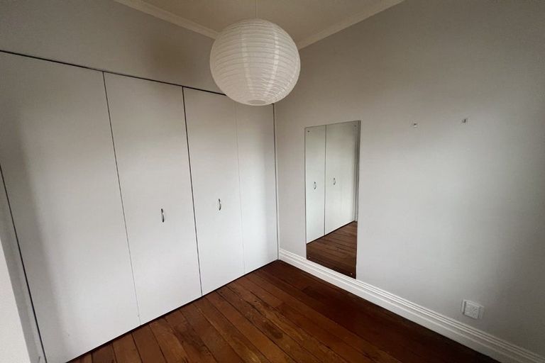 Photo of property in 127 Elizabeth Street, Mount Victoria, Wellington, 6011