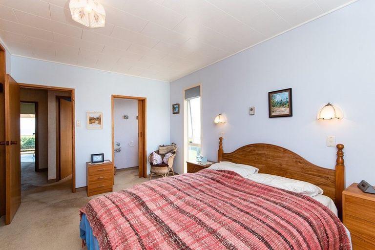 Photo of property in 237 Clifton Road, Te Awanga, 4102