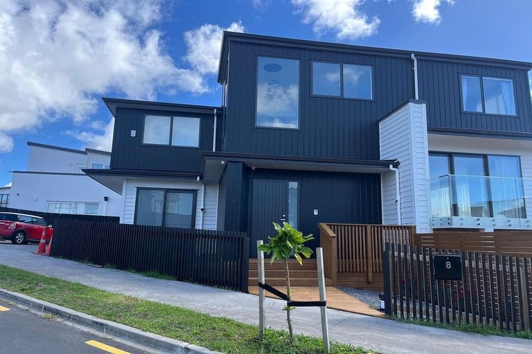 Photo of property in 8 La Bella Road, Hobsonville, Auckland, 0616