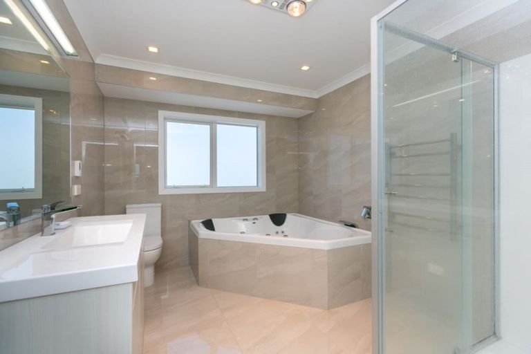 Photo of property in 206e Heta Road, Merrilands, New Plymouth, 4312