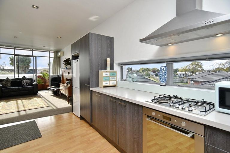 Photo of property in 2 Meredith Street, Addington, Christchurch, 8024