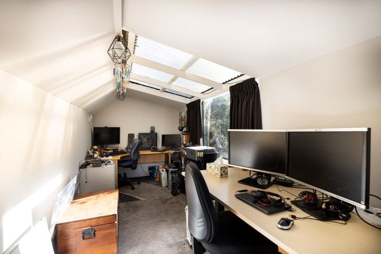 Photo of property in 9 Lombardy Place, Whalers Gate, New Plymouth, 4310