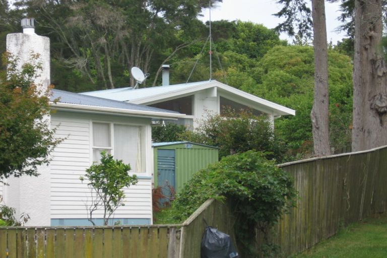 Photo of property in 11 Titchener Street, New Lynn, Auckland, 0600