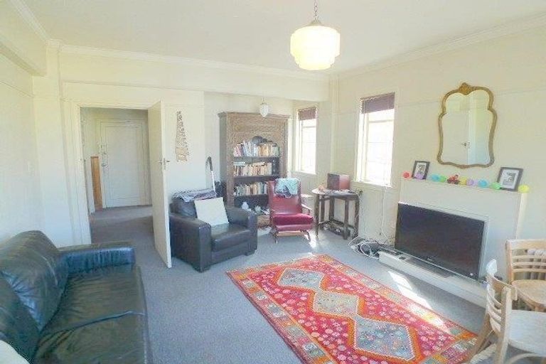 Photo of property in Norton Flats, 3/302 Willis Street, Aro Valley, Wellington, 6011
