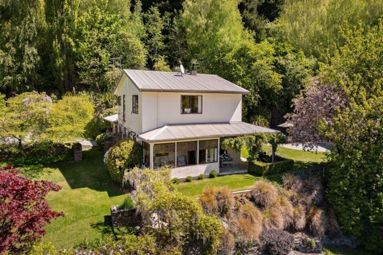 Photo of property in 108 Moonlight Track, Arthurs Point, Queenstown, 9371