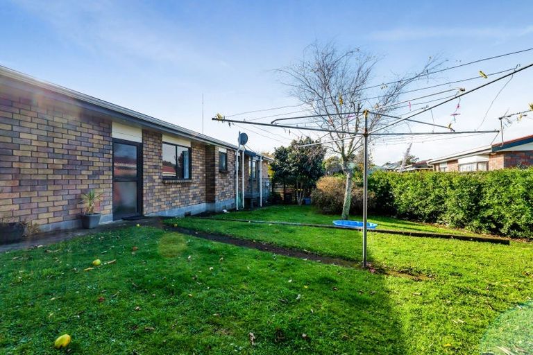 Photo of property in 24 Poplar Grove, Whalers Gate, New Plymouth, 4310